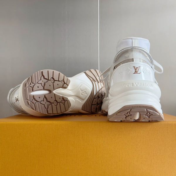 Sneaker LV Run 55 da 55 mm in tessuto jacquard monogrammato bianco misto marrone