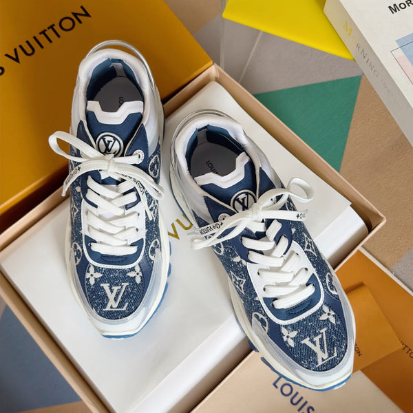 Sneaker LV Run 55 da 55 mm in tessuto jacquard monogrammato blu misto bianco