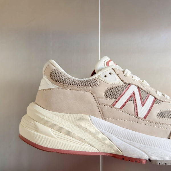LP x NB 990v6 Sneaker 45mm white grey dark pink calfskin and mesh fabric