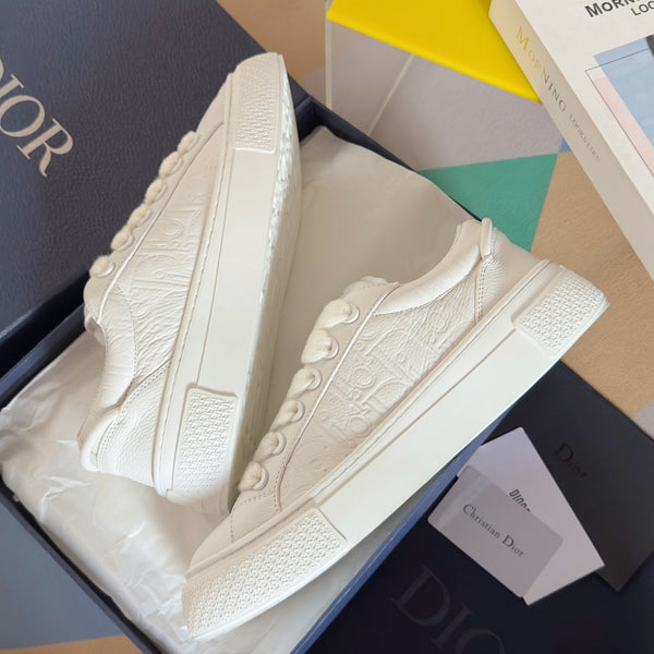 CD B33 Sneaker 40mm White Monogram Cowhide