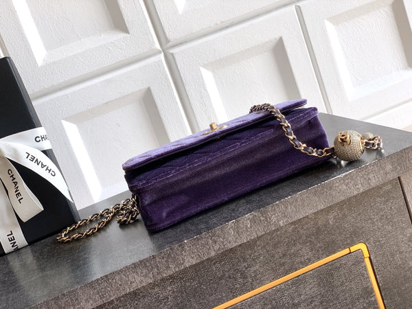 CC 26C Flap Bag 20 Purple Velvet