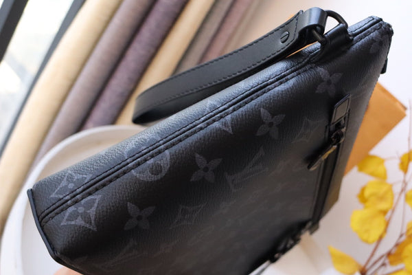 LV N40504 Takeoff Pouch Black Flower Damier Infini Leather 179424