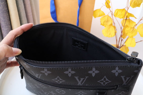 LV N40504 Takeoff Pouch Black Flower Damier Infini Leather 179424