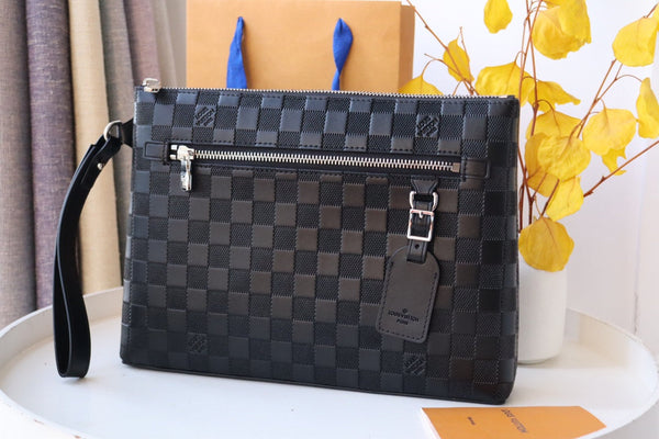 LV N40504 Takeoff Pouch Black Damier Infini Leather 179426