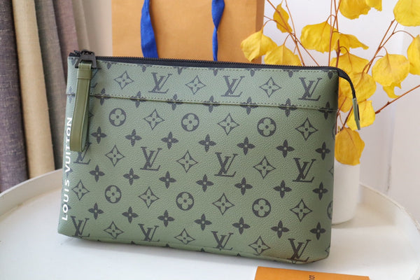 LV M82800 Pochette Voyage Souple Green Monogram Canvas 179417