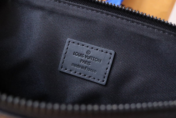 LV N40505 Takeoff Pouch Damier Infini Leather 179427