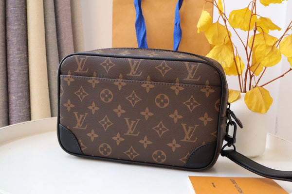 LV Pochette Kasai Clutches Monogram Canvas & Cowhile 175198