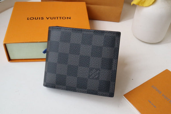 LV N60053 AMERIGO WALLET Damier Graphite Canvas 224130