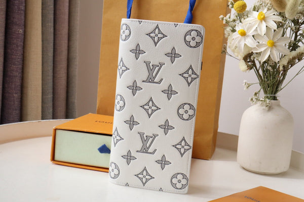 LV Brazza Wallet White Black Monogram Cowhide 248062