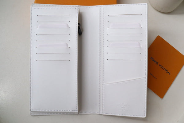 LV Brazza Wallet White Black Monogram Cowhide 248062