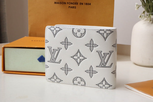 LV Multiple Wallet White Black Monogram Cowhide 248063