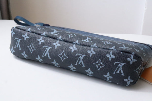 LV Pochette Voyage Souple Khaki Blue Monogram Canvas 224142