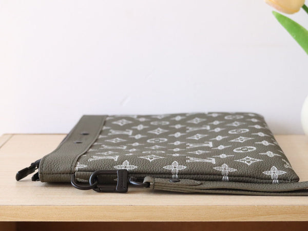 LV Pochette Voyage Anthracite Grey Monogram Cowhide 224278