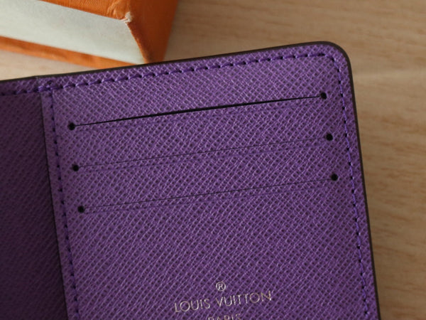 Portafoglio porta carte LV in tela monogramma viola e pelle di mucca 224114