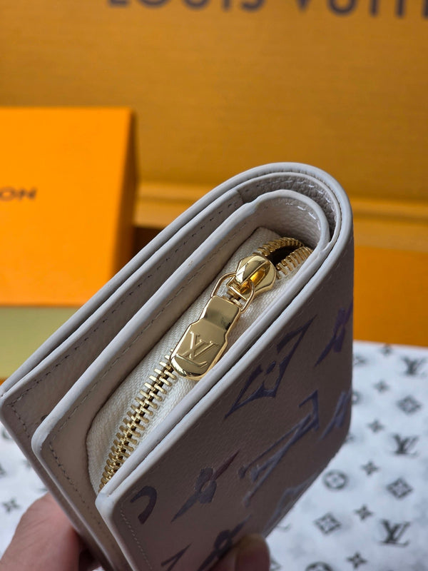 LV M25595 Cléa Wallet Dream Beige Embossed Grained Cowhide - Light GHW