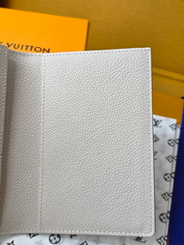 LV M25917 Passport Cover Dream Beige Embossed Grained Cowhide
