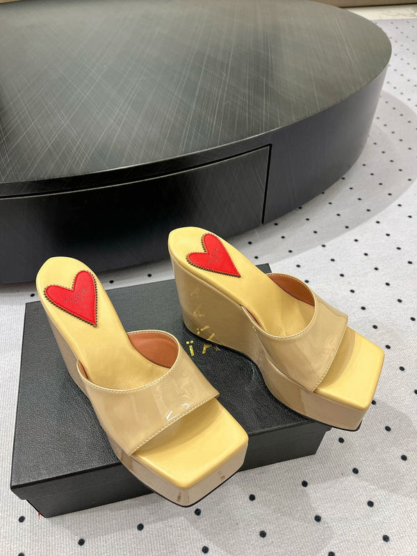 Alaila High Sandal 115mm In Beige Glossy Lambskin 954870