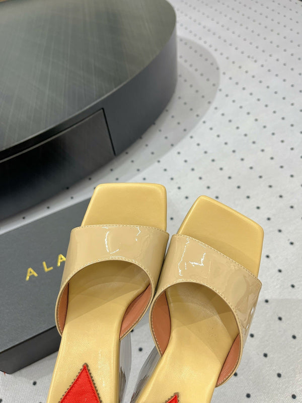 Alaila High Sandal 115mm In Beige Glossy Lambskin 954870