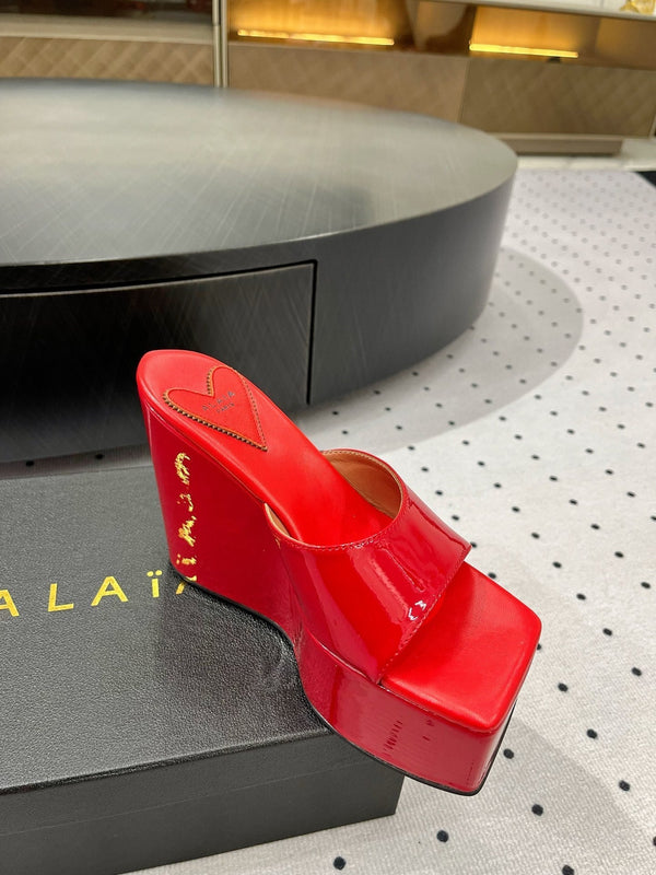 Alaila High Sandal 115mm In Red Glossy Lambskin 954872