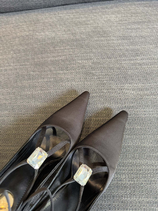 HIGH SANDAL ATTACHED GEM IN BLACK SILK