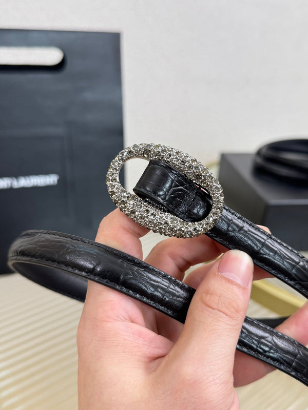 YSL 1.5 Ceinture à Boucle Ovale Argentée Cuir Gaufré Noir 200476