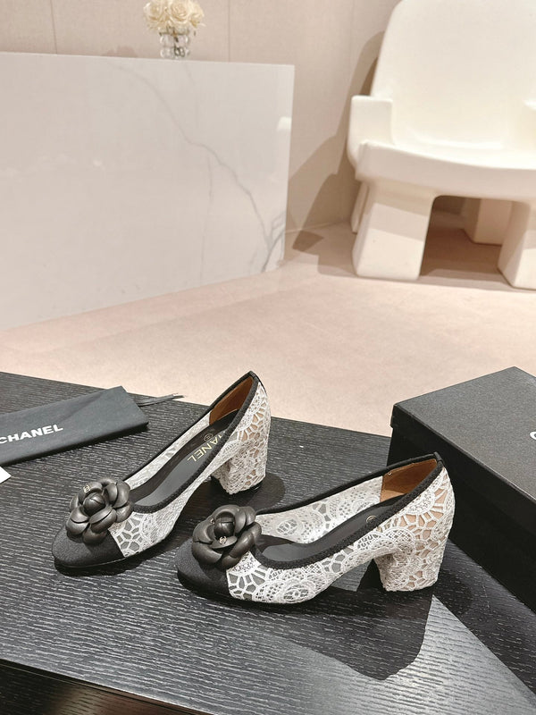 cc pump 60 tessuto di pizzo bianco a fiori