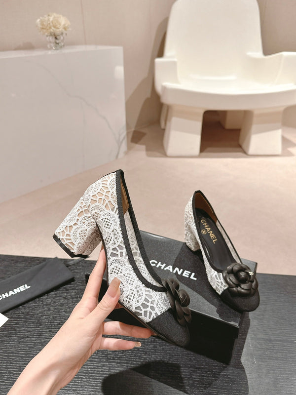 cc pump 60 tessuto di pizzo bianco a fiori