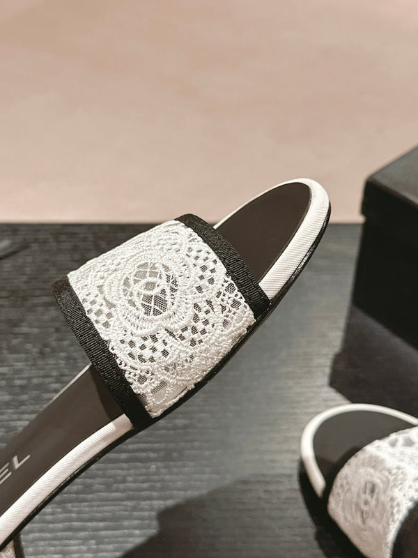 sandalo mulo in pizzo bianco