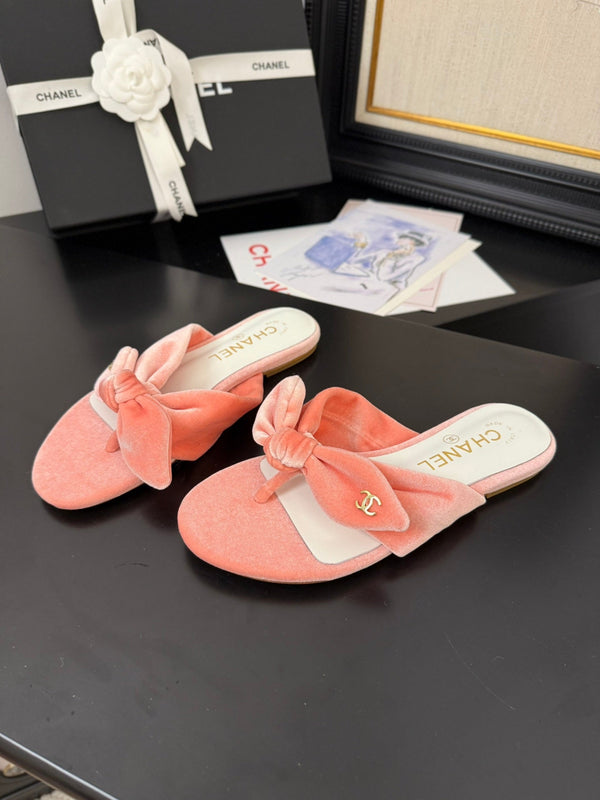 CC 25C Thong Sandal Bow Pink Velvet fabric 233567