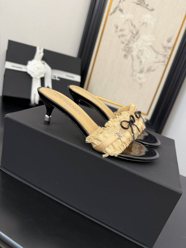 cc25 sandalo con fiocco e volant tacco 65mm nero grosgrain tela oro 233583