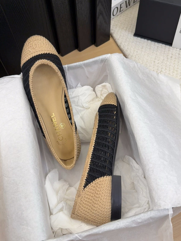 CC 25 Ballet Flat Beige Black Raffia