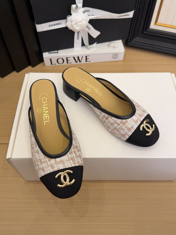 CC 25 Mule 40mm White Brown Fabric Black Grosgrain 277723