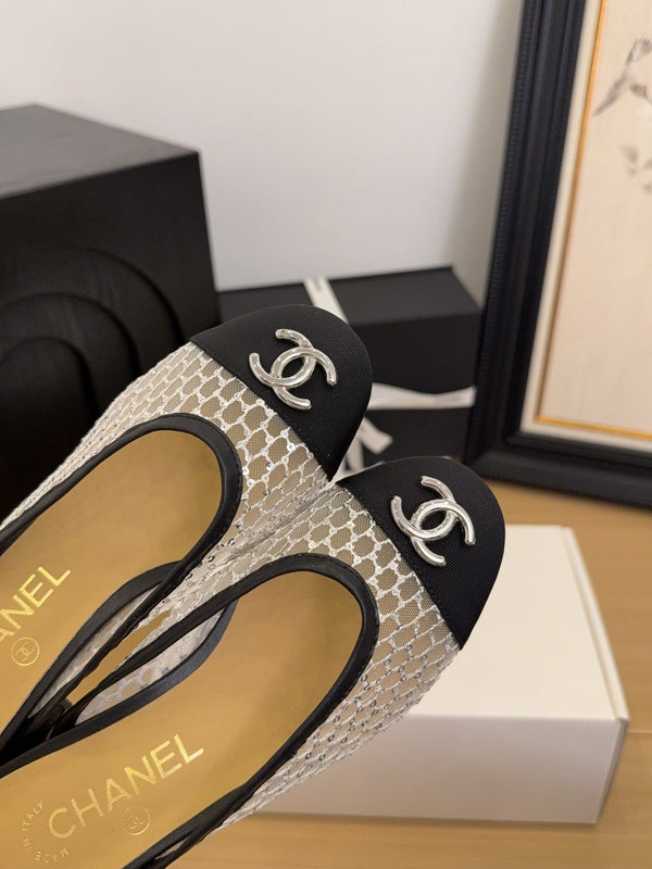 CC 25 Mule 40mm White Mesh Beige Sheepskin Black Grosgrain 277725