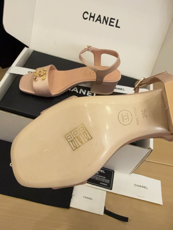 CC 25 High Heels 40 Sandals Salmon Satin And Sheepskin Square Toe 277712