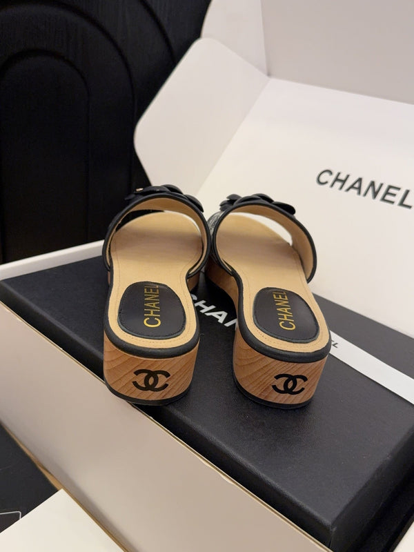 CC 25 Camellia Mule 40 Black Fabric And Beige Leather 277718