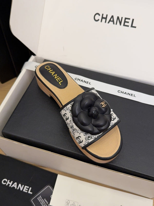 CC 25 Camellia Mule 40 Black Fabric And Beige Leather 277718