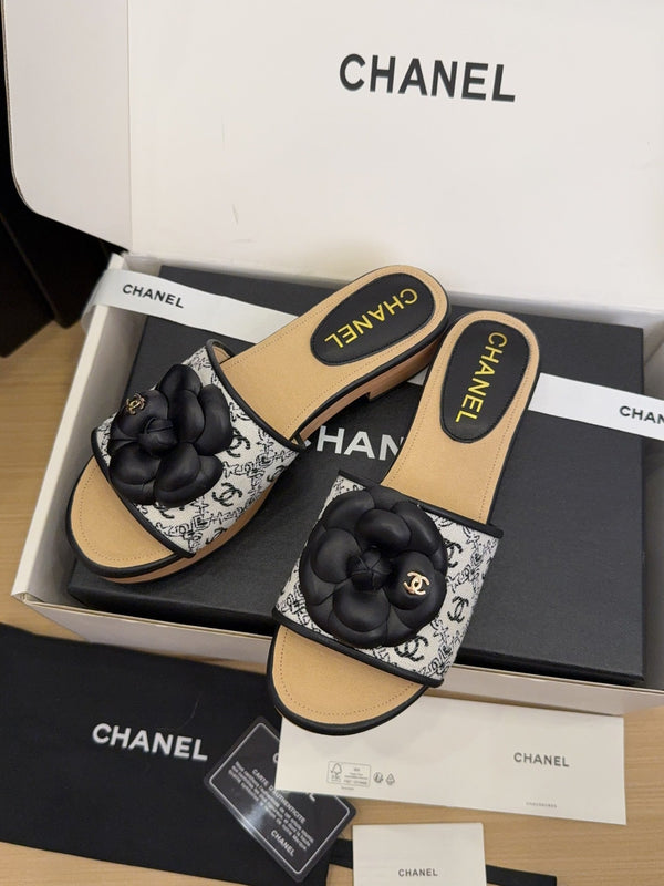 CC 25 Camellia Mule 40 Black Fabric And Beige Leather 277718