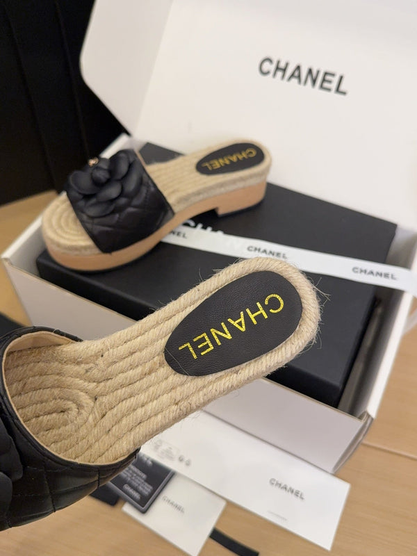 CC 25 Camellia 40 Mule Black Leather and Espadrilles Mix Wood Sole 277720