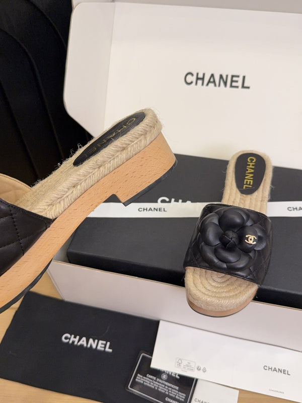 CC 25 Camellia 40 Mule Black Leather and Espadrilles Mix Wood Sole 277720