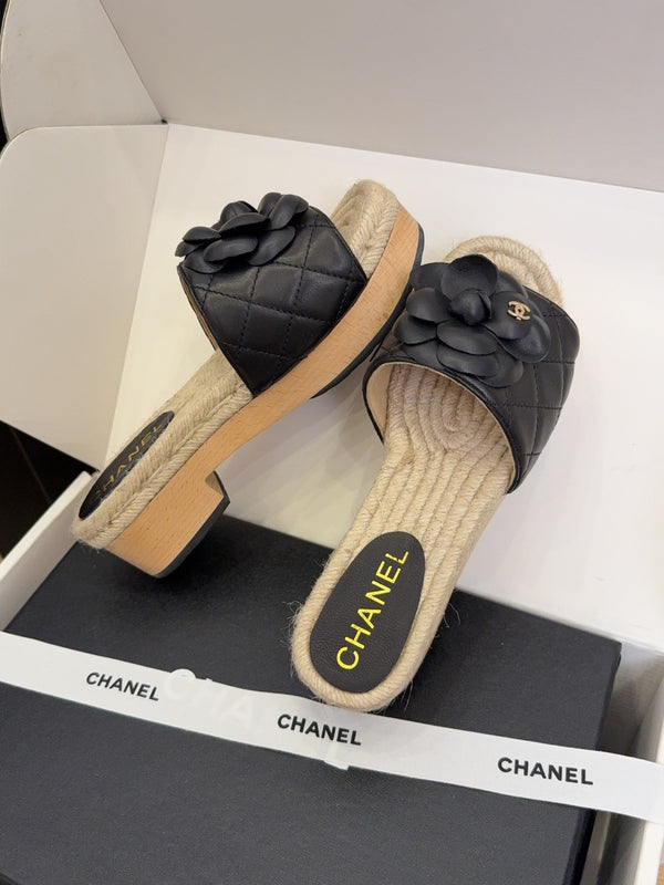 CC 25 Camellia 40 Mule Black Leather and Espadrilles Mix Wood Sole 277720