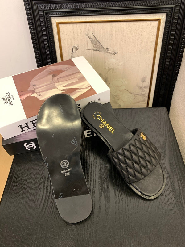 CC 25 Mule Black Sheepskin 277680