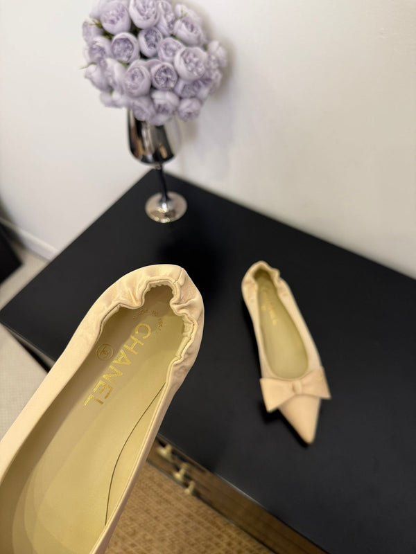 CC 25 Ballet Flats Beige Lamskin 330774