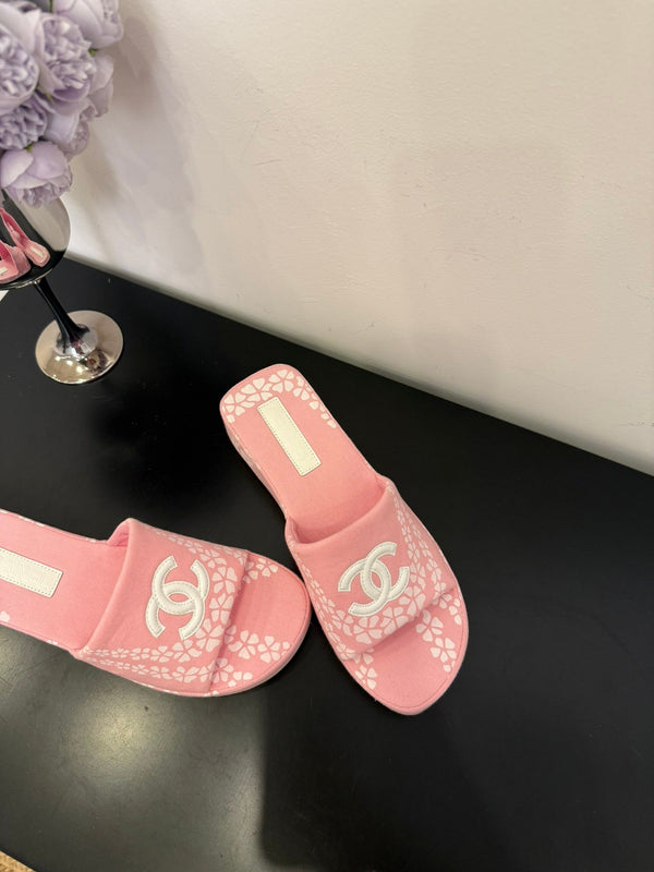 CC 25 Flower Slippers Pink Fabric 330770