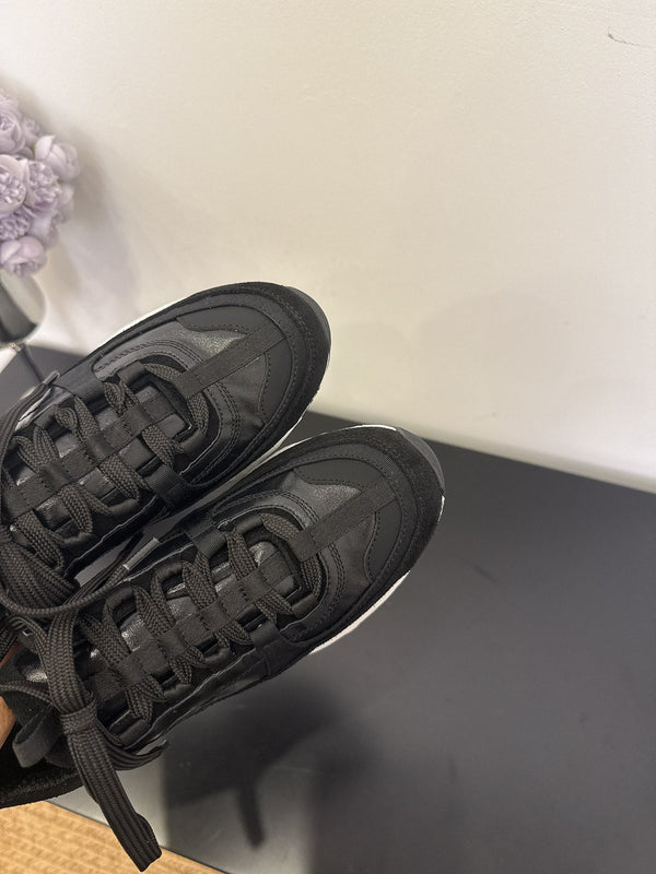 CC 25 Sneaker Black Cowhide 330791