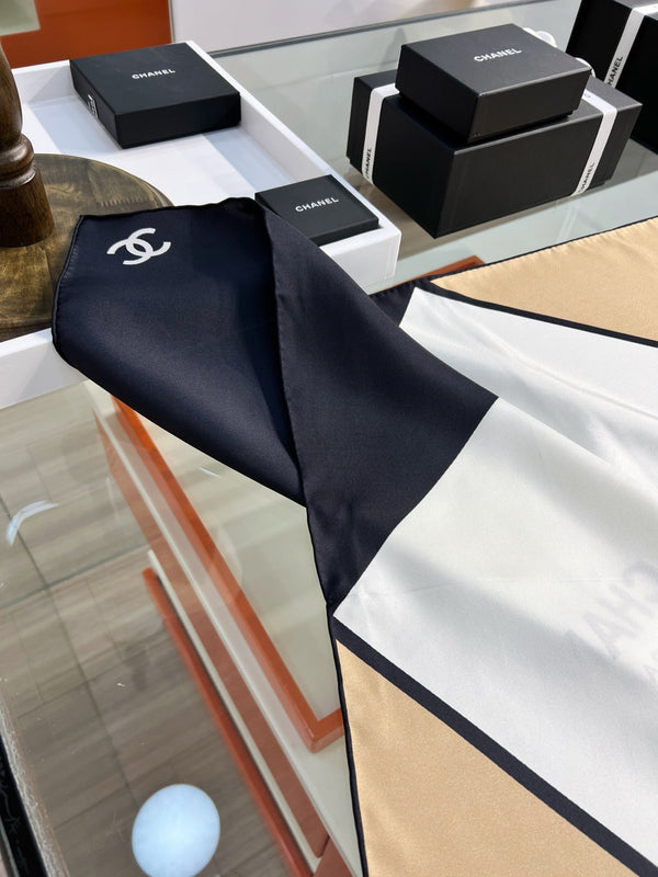 CC Scarf 90x90 Ecru, Beige, Burgundy & Black Silk Twill 204025