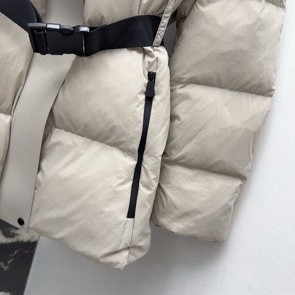 Burberry 25 Stand Collar Hooded Down Jacket White Polyester