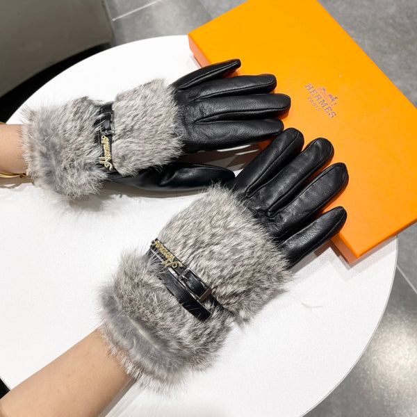 TOUCHSCREEN GLOVES IN BLACK LAMBSKIN MIX FOX FUR 165012