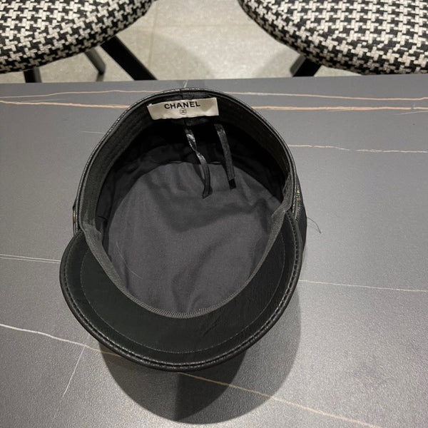 BAKER BOY CAP IN BLACK CALFSKIN 420946