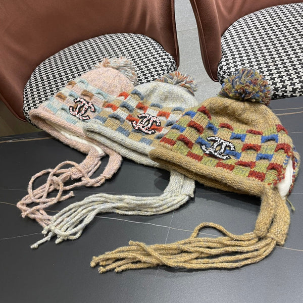 KNITTED WOOL HAT COLORFUL 425767