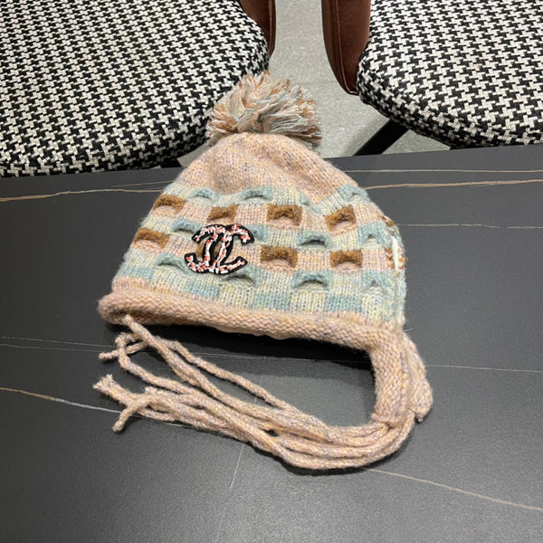 KNITTED WOOL HAT COLORFUL 425767